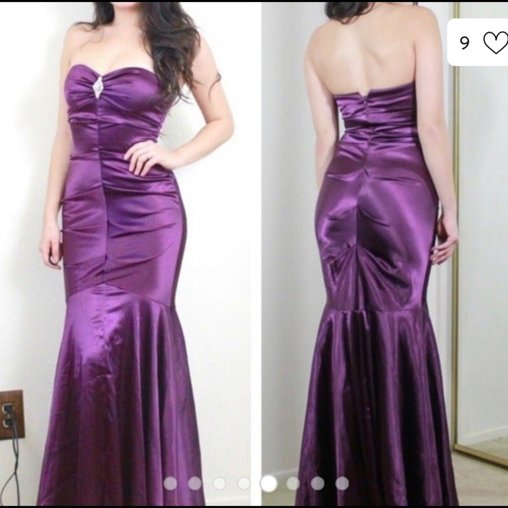 Xscape strapless purple mermaid gown (Size 8)